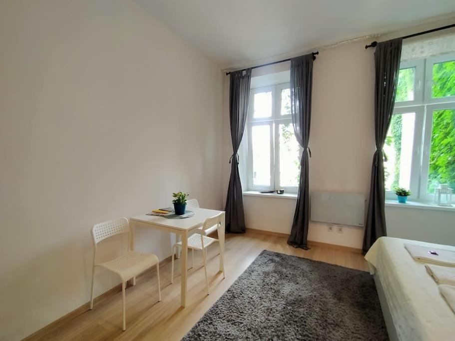 קרקוב Bright Josefa Apartments For Two מראה חיצוני תמונה