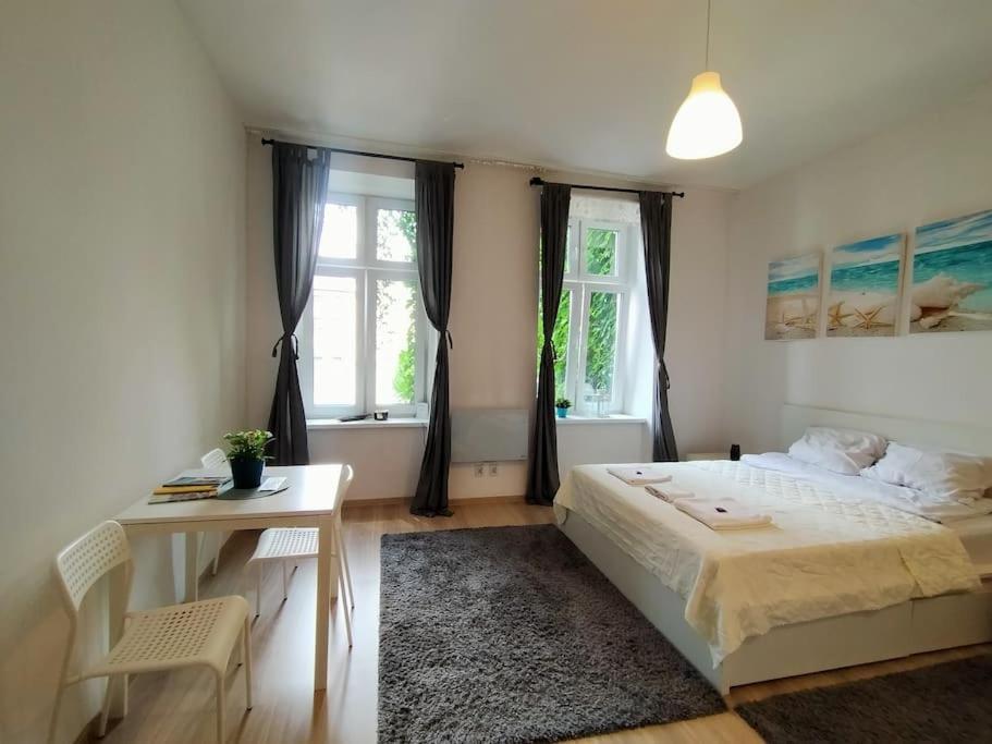 קרקוב Bright Josefa Apartments For Two מראה חיצוני תמונה